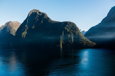 Fjord milford ses Yeni Zelanda