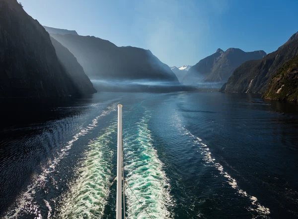 Fiordo di Milford Sound in Nuova Zelanda — Foto Stock