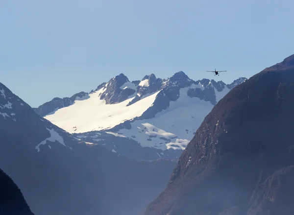 Fjord of Milford Sound in New Zealand — Stock Photo, Image