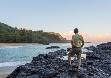Lumahai beach kauai adamla şafak