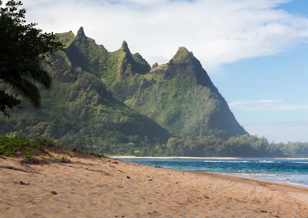 Túneis praia costa norte Kauai — Fotografia de Stock