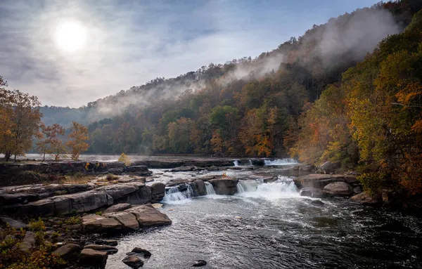 Panorama of the Valley Falls on a misty autumn day — Stock Photo, Image
