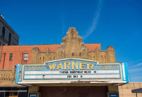 Historic Warner Theater in downtown Morgantown West Virginia — стоковое фото