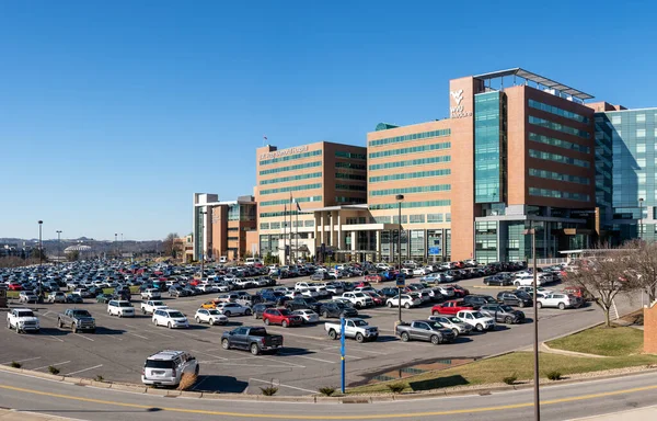 JW Ruby Memorial Hospital en Morgantown West Virginia — Foto de Stock