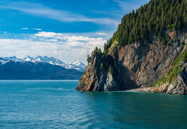 Dramatische Felsaufschlüsse Resurrection Bay Der Nähe Des Hafens Von Seward — Stockfoto