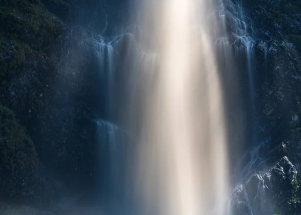 Bridal Veil Falls Menyusuri Tebing Keystone Canyon Luar Valdez Alaska — Stok Foto