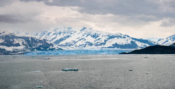 Amplia Vista Del Famoso Glaciar Hubbard Mientras Entra Océano Costa — Foto de Stock