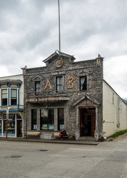 Skagway June 2022 Unusual Carved Wood Branch Store Shopping Street — Photo