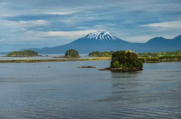 Old Volcano Edgecumbe Rises Islands Surrounding Sitka Alaska — ストック写真