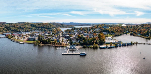 Vista Aérea Cidade Newport Vermont Cima Lago Com Cores Outono — Fotografia de Stock