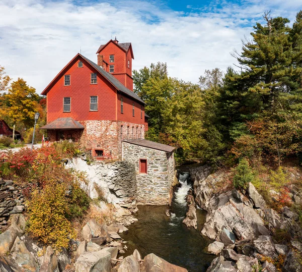 Sidovy Över Old Red Mill Vid Bäcken Jericho Vermont Hösten — Stockfoto