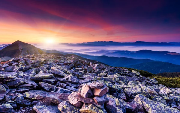 Fantástico paisaje de montaña — Foto de Stock