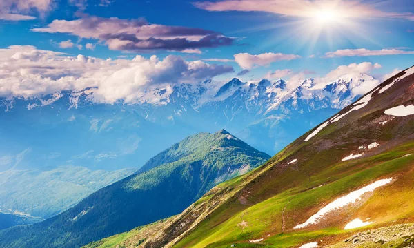 Beautiful view of alpine meadows. — Stock Photo, Image