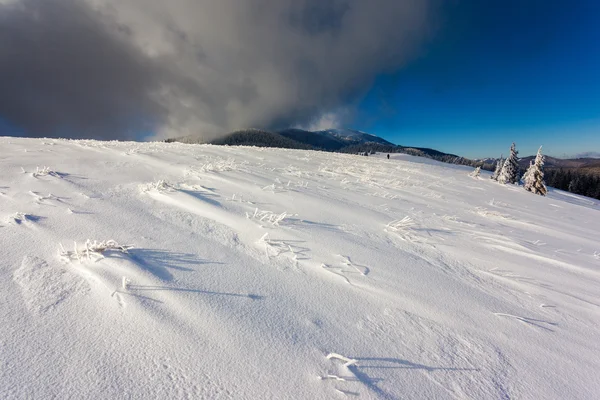 Muhteşem kış manzarası. — Stok fotoğraf
