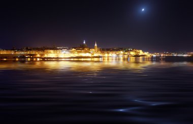 Şehrin gece manzarası