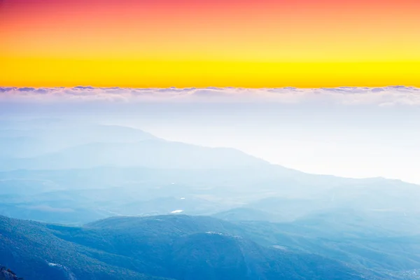 Rano góry krajobraz — Zdjęcie stockowe