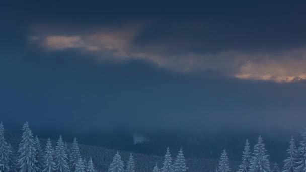 Coucher de soleil dans les montagnes — Video