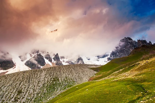 Majestueuze kleurrijke sunset — Stockfoto