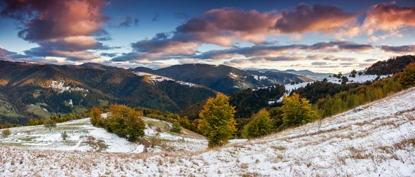 Paesaggio montano — Foto Stock