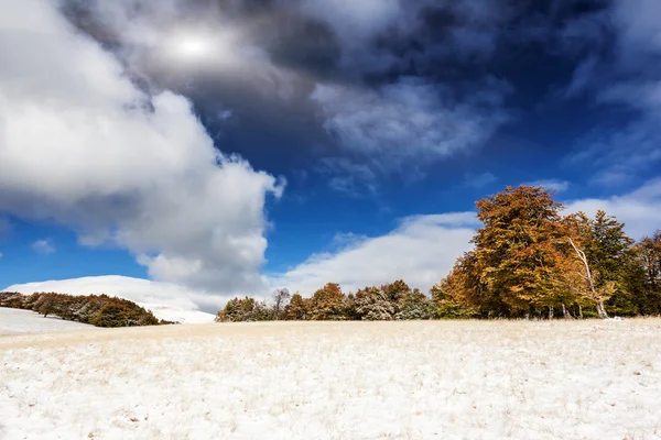 Paisaje otoñal — Foto de Stock