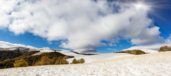 Paesaggio montano — Foto Stock