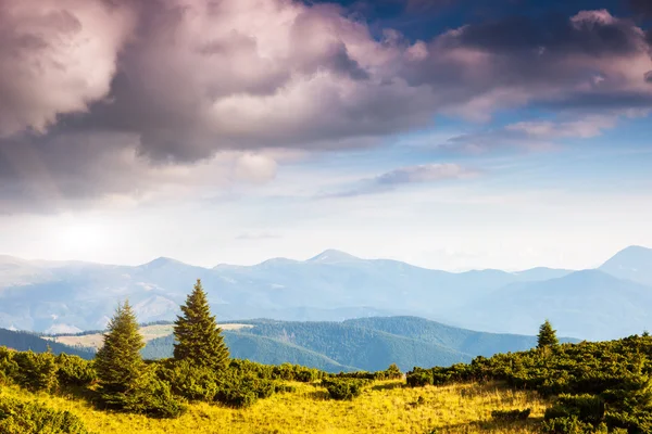 Paesaggio montano — Foto Stock