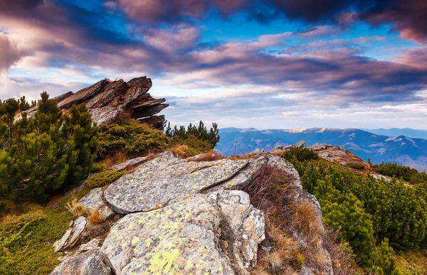 Fantastisch berglandschap — Stockfoto