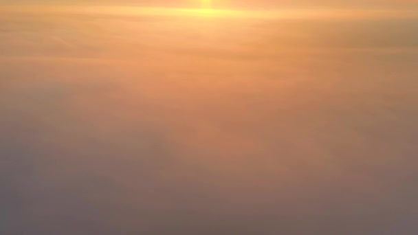 Dron Lecący Nad Fantastycznym Oceanem Świeżych Chmur Wschodzie Słońca Zdjęcia — Wideo stockowe