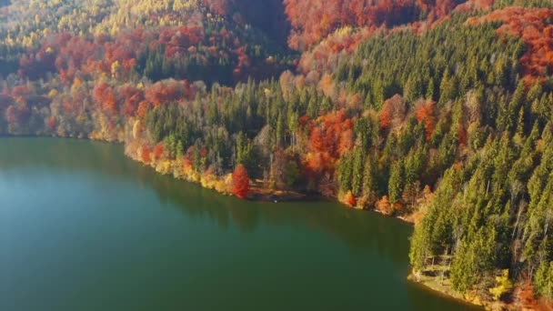 Morning Scene Fabulous Alpine Lake Bird Eye View Filmed Drone — Stock Video