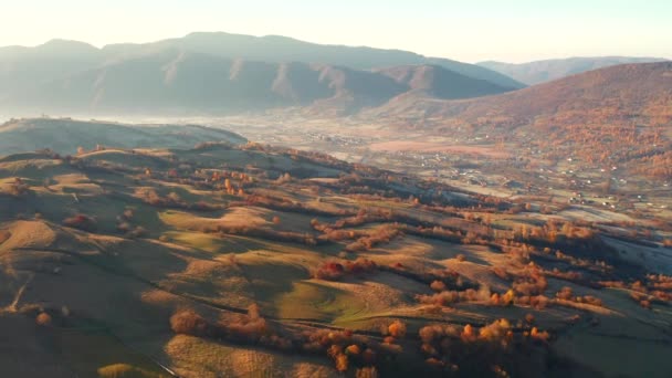 Autumn Day Mountainous Countryside Bird Eye View Filmed Drone Video — Stock Video