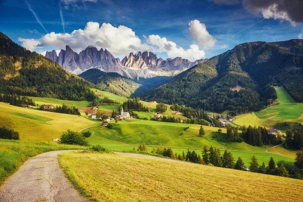 Vistas Campo Del Valle Funes Santa Magdalena Santa Maddalena Parque — Foto de Stock