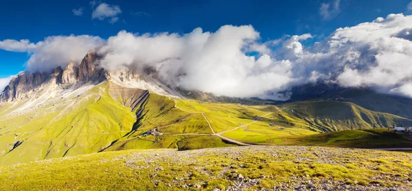 Uitzicht Mistige Gardena Vallei Nationaal Park Dolomieten Dolomiti Passeren Sella — Stockfoto