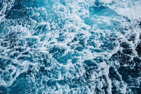 Yelken Açarken Dalgalı Deniz Dramatik Resimli Bir Sahne Güzellik Dünyası — Stok fotoğraf