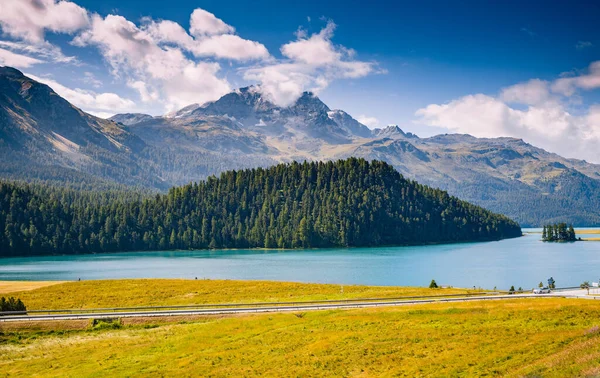 Krásný Výhled Azurový Rybník Champfer Alpském Údolí Oblíbená Turistická Atrakce — Stock fotografie