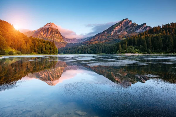 Vista Maestosa Del Laghetto Alpino Obersee Crepuscolo Attrazione Turistica Popolare — Foto Stock