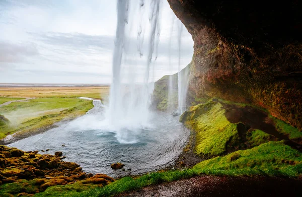 Perfekte Sicht Auf Den Berühmten Mächtigen Seljalandsfoss Wasserfall Sonnenlicht Dramatische — Stockfoto