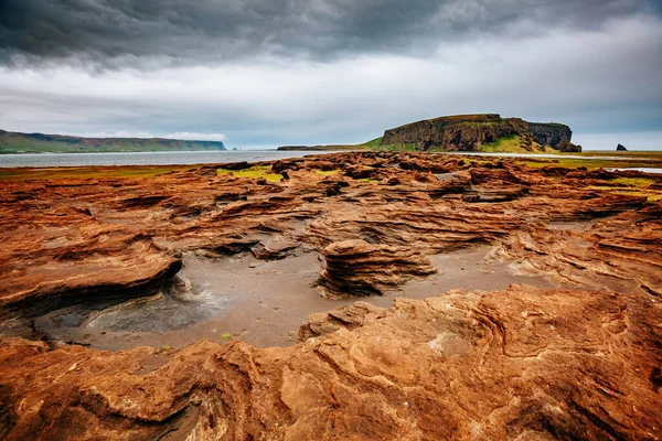 Roca Arenosa Roja Con Por Magma Formado Por Viento Atracción — Foto de Stock
