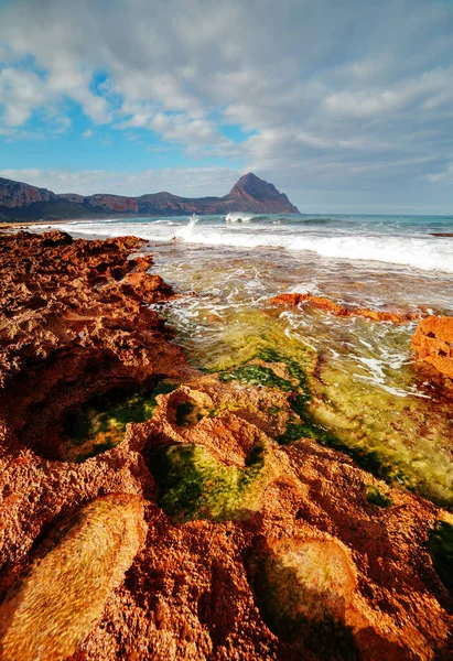 Forma Única Playa Volcánica Luz Del Sol Día Pintoresco Hermosa —  Fotos de Stock