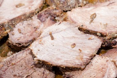 kavrulmuş domuz eti