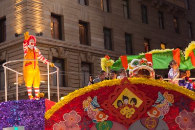 Çin yeni yılı geçit mahallesinde