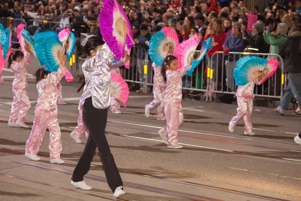 チャイナタウンで中国の新年パレード — ストック写真