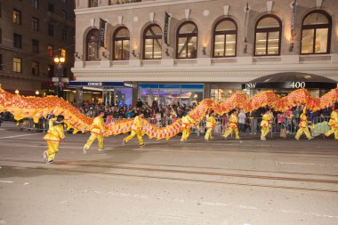 Çin yeni yılı geçit mahallesinde