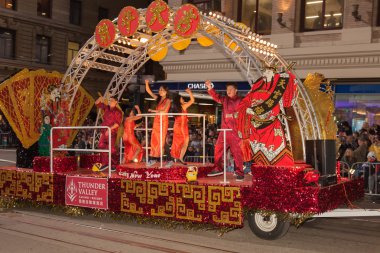 Çin yeni yılı geçit mahallesinde