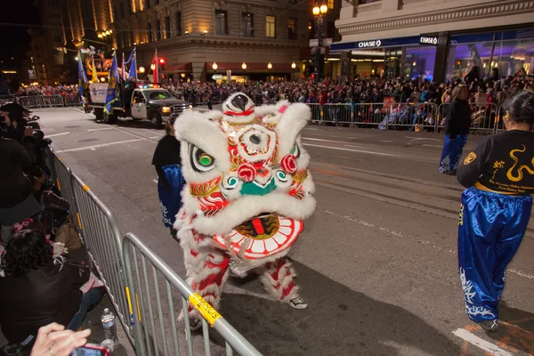 Chinees Nieuwjaar parade in chinatown — Stockfoto