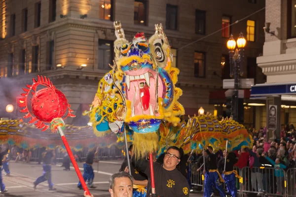 Kinesiska nyåret parad i chinatown — Stockfoto