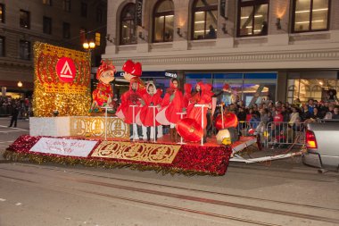 Çin yeni yılı geçit mahallesinde