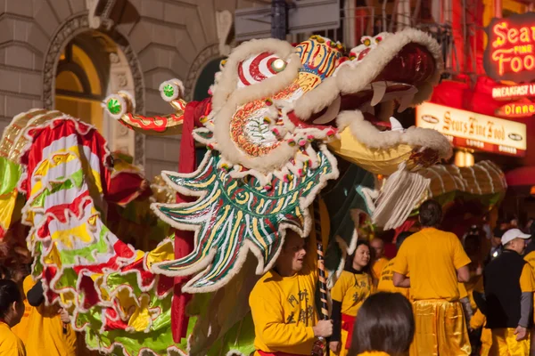 Κινέζικη Πρωτοχρονιά παρέλαση στην chinatown — Φωτογραφία Αρχείου