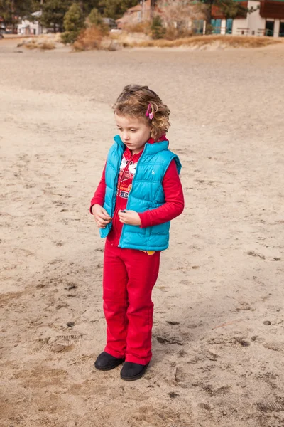 Jugando en la playa — Foto de Stock