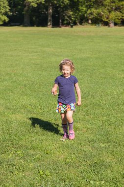 Öğleden sonra parkta.