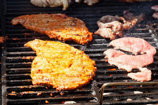 Garden grilling — Stock Photo, Image